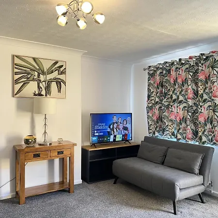 Modern 2 Bed Townhouse Just Outside Walls With Free Private Parking Ferienhaus *
