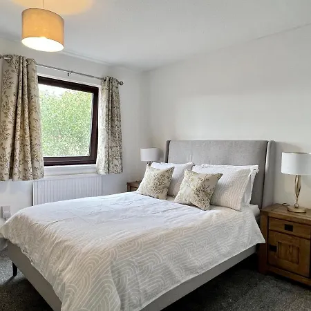Modern 2 Bed Townhouse Just Outside Walls With Free Private Parking Ferienhaus *